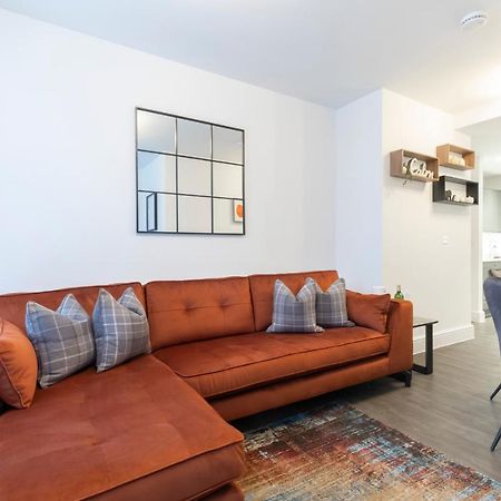 Elliot Oliver - Luxury 2 Bedroom Regency Apartment With Parking & Ev Charger Cheltenham Exterior photo